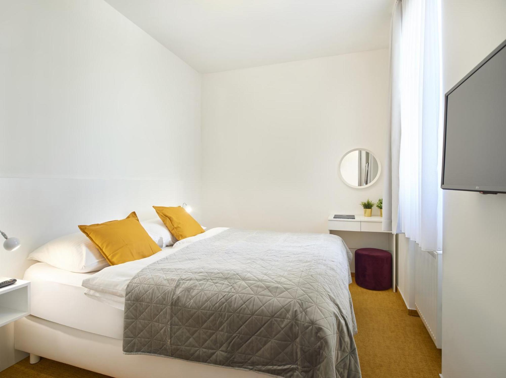 Skylux Apartments By Irundo Ζάγκρεμπ Εξωτερικό φωτογραφία